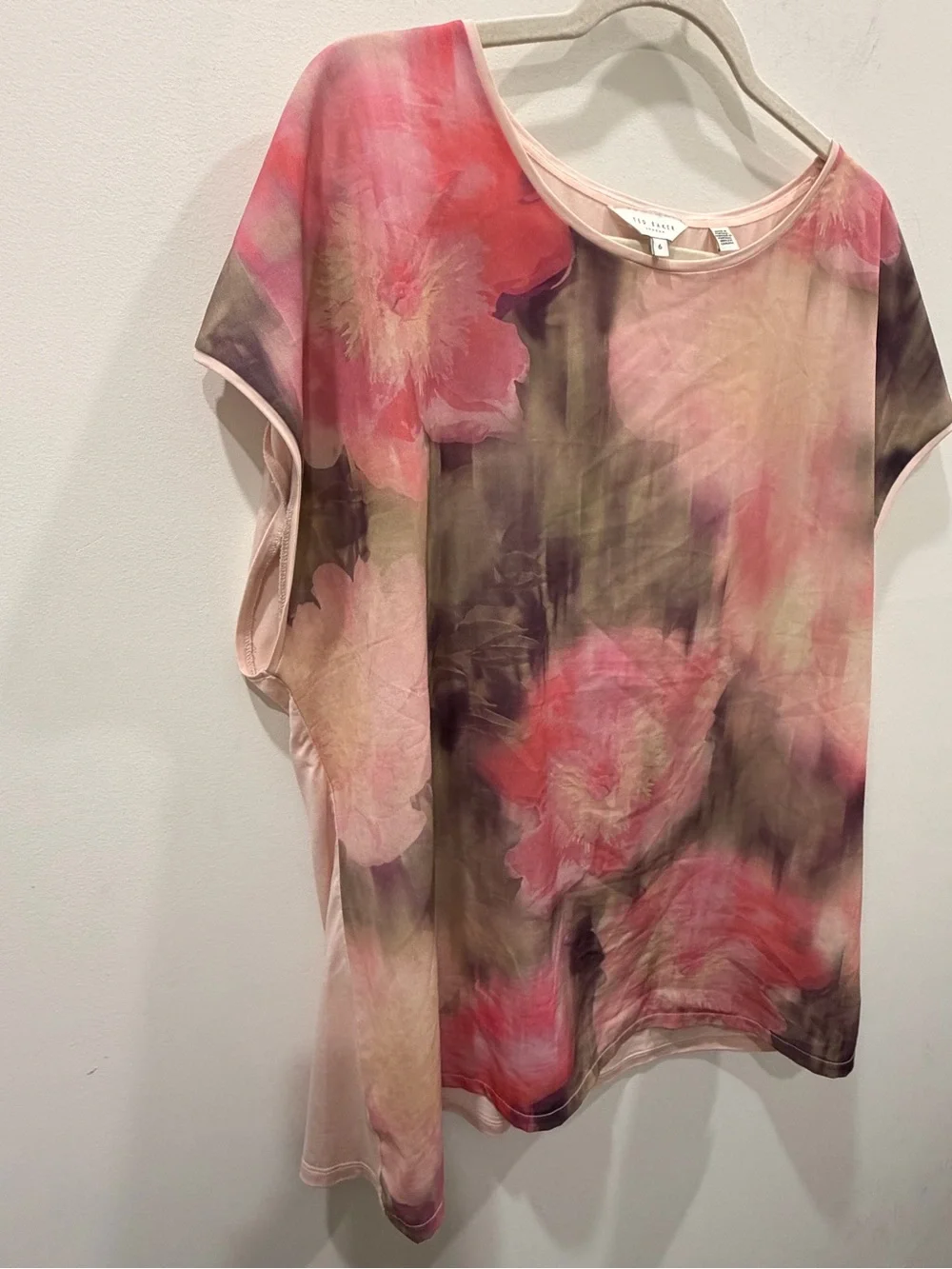 Ted Baker Pink Green Watercolor Floral Dolman Sleeve Top - Picture 6 of 10